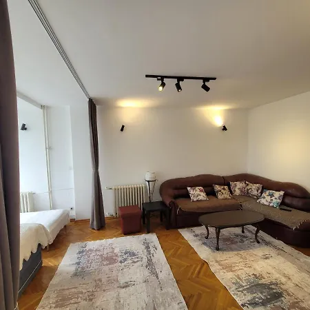 Appartment In Exellent Location Скопие Екстериор снимка