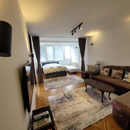 Appartment In Exellent Location Скопие Екстериор снимка