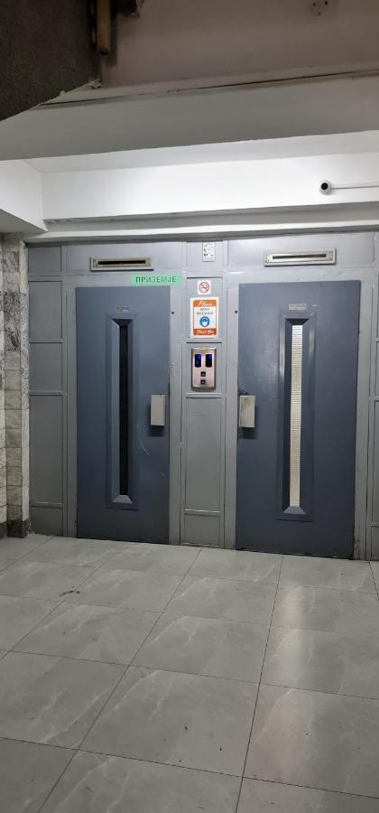 In Exellent Location Апартамент *